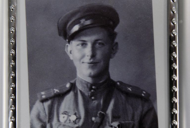 Ветеран Великой Отечественной войны, зенитчик Николай Иванович Поляков Ветеран Великой Отечественной войны, зенитчик Николай Иванович Поляков