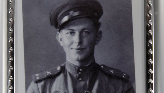 Ветеран Великой Отечественной войны, зенитчик Николай Иванович Поляков Ветеран Великой Отечественной войны, зенитчик Николай Иванович Поляков
