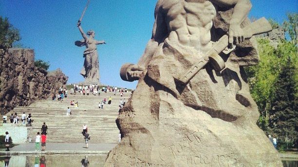 Мамаев Курган в День Победы 9 мая, Волгоград Мамаев Курган в День Победы 9 мая, Волгоград - РИА Новости, 1920, 24.04.2025