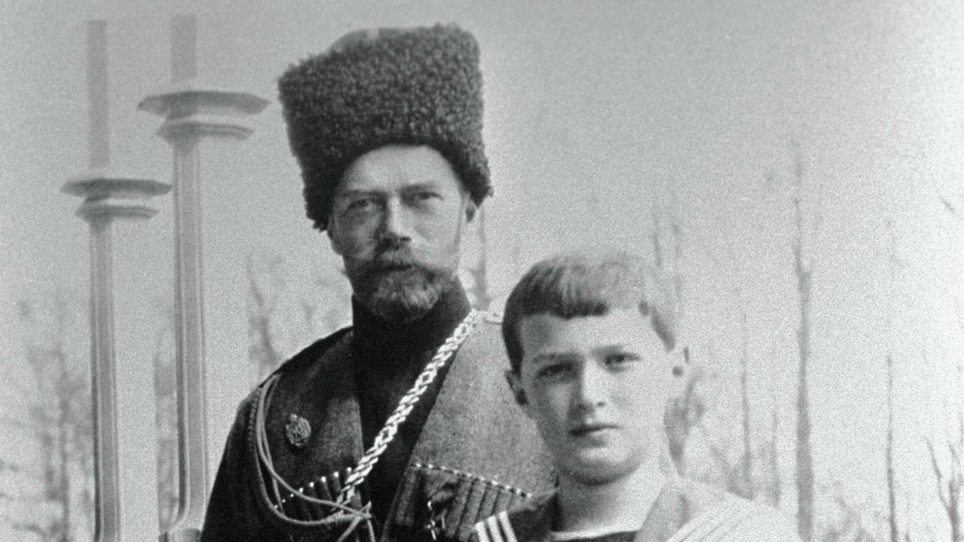 Император Николай II с сыном Алексеем Император Николай II с сыном Алексеем - РИА Новости, 1920, 30.01.2022