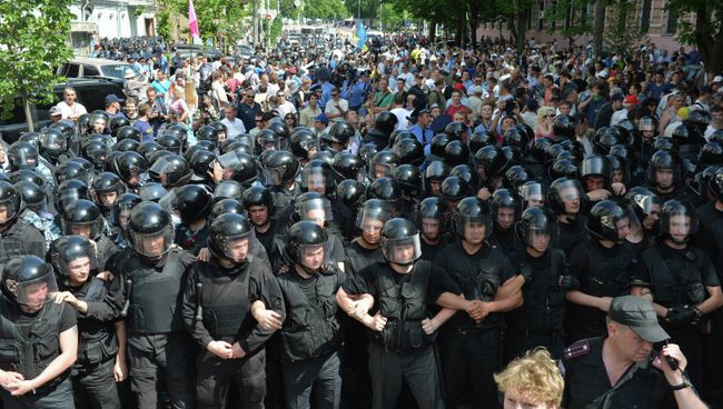 Акция оппозиции Вставай, Украина!