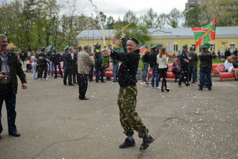 Празднование Дня Пограничных войск в Новосибирске Празднование Дня Пограничных войск в Новосибирске