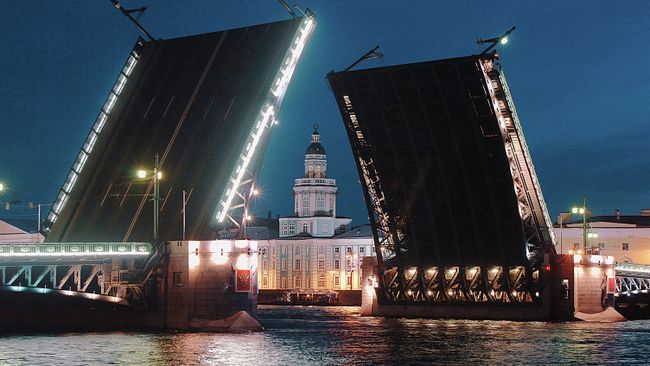 Дворцовый мост Дворцовый мост