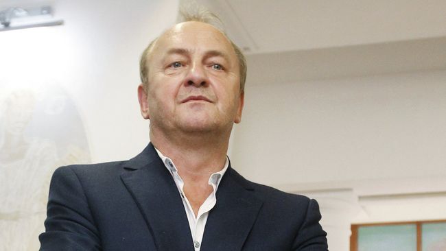 Писатель, доктор химических наук Януш Вишневский Писатель, доктор химических наук Януш Вишневский