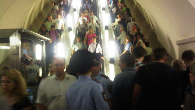 На станции метро в среду