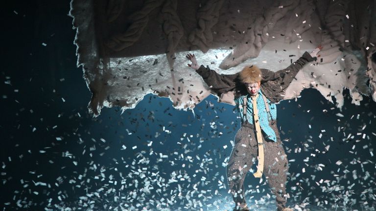 Премьера шоу Alegria от Cirque du Soleil Премьера шоу Alegria от Cirque du Soleil