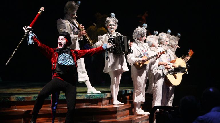 Премьера шоу Alegria от Cirque du Soleil Премьера шоу Alegria от Cirque du Soleil