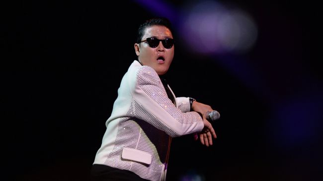 Южнокорейский певец PSY Южнокорейский певец PSY