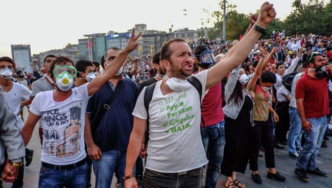 Массовые протесты в Стамбуле Массовые протесты в Стамбуле