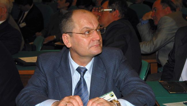 Бывший управляющий дочерней компании ЮКОСа ОАО Томскнефть ВНК Сергей Шимкевич