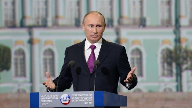 В.Путин на ПМЭФ-2013 в Санкт-Петербурге В.Путин на ПМЭФ-2013 в Санкт-Петербурге