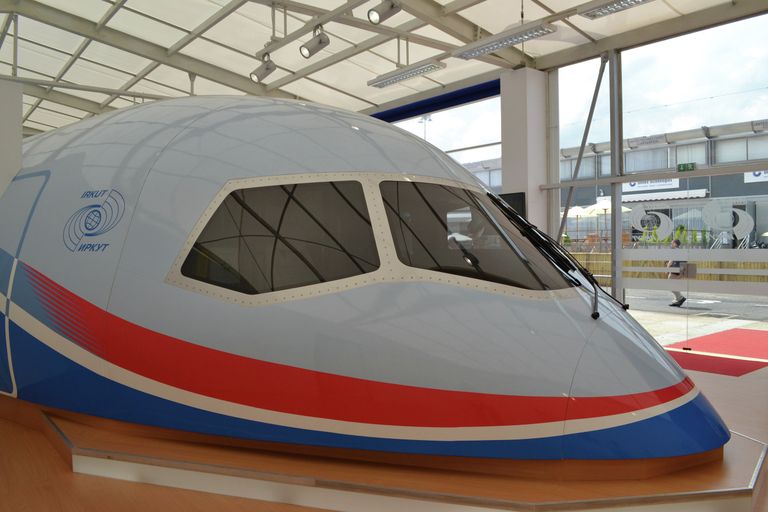 Макет ближне-среднемагистрального пассажирского самолета Иркут МС-21 Макет ближне-среднемагистрального пассажирского самолета Иркут МС-21