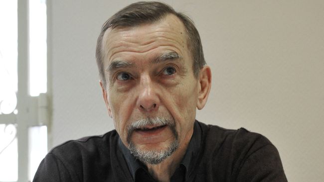 Лев Пономарев*