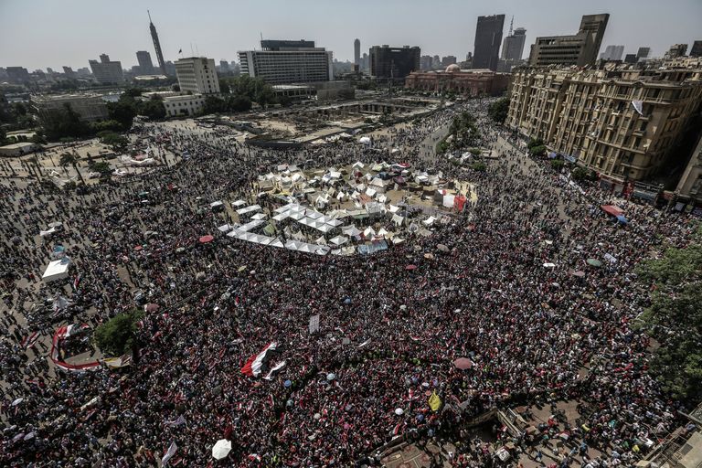 Противники президента Моххамеда Мурси митингуют на площади Тахрир Противники президента Моххамеда Мурси митингуют на площади Тахрир