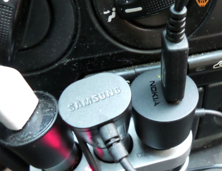 Прикуриватель с добавочным USB-гнездом