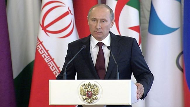 Путин назвал условие, при котором Сноуден может остаться в России Путин назвал условие, при котором Сноуден может остаться в России