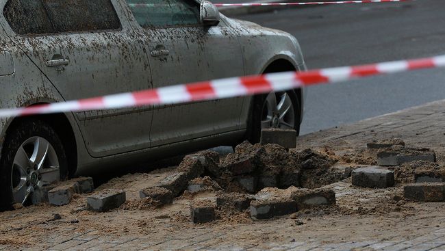 На месте происшествия на Большой Монетной улице в Петербурге На месте происшествия на Большой Монетной улице в Петербурге