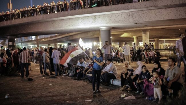Митингующие на площади Тахрир в Каире Митингующие на площади Тахрир в Каире