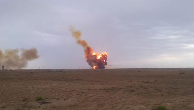 Падение ракеты-носителя Протон-М. Архив Падение ракеты-носителя Протон-М. Архив