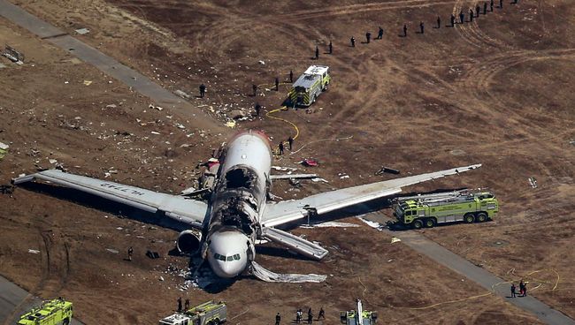 Крушение Boeing 777 в Сан-Франциско Крушение Boeing 777 в Сан-Франциско