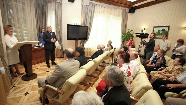 Томские семьи, прожившие в браке более 30 лет, получили памятные медали Томские семьи, прожившие в браке более 30 лет, получили памятные медали