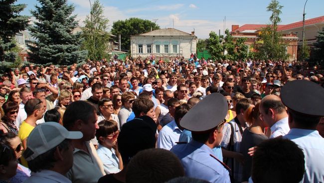 Акция протеста против мигрантов в г. Пугачеве