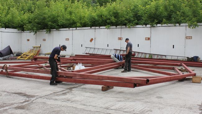 Строительство первой вертикальной парковки в Красноярске Строительство первой вертикальной парковки в Красноярске