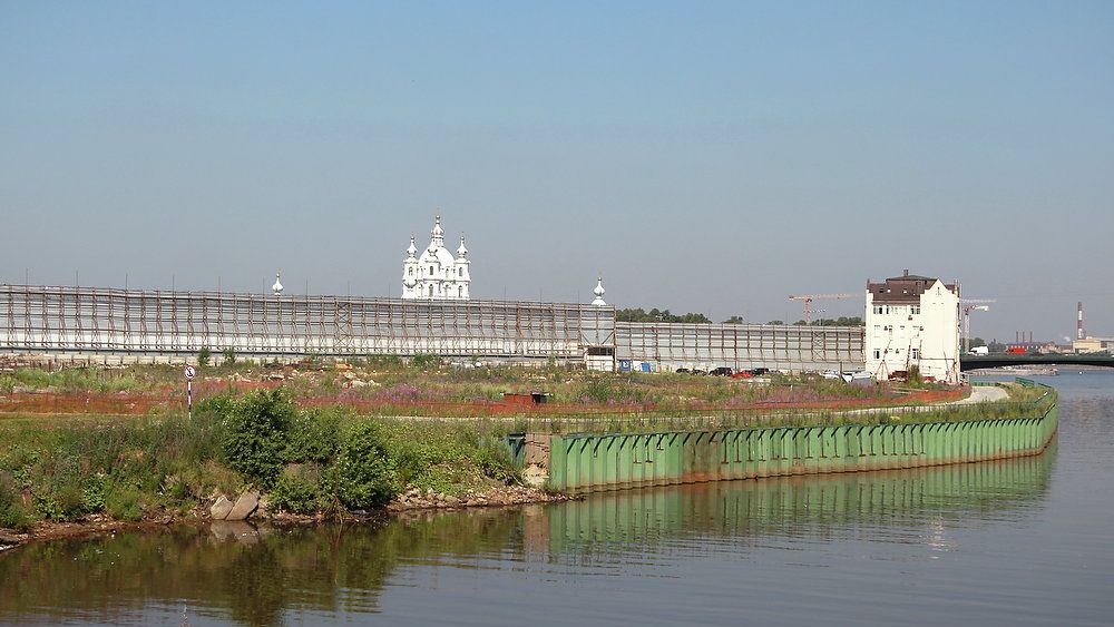 На территории Охтинского мыса в Петербурге. На территории Охтинского мыса в Петербурге. - РИА Новости, 1920, 13.11.2020