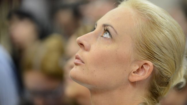 Навальный приговорен к пяти годам колонии Навальный приговорен к пяти годам колонии