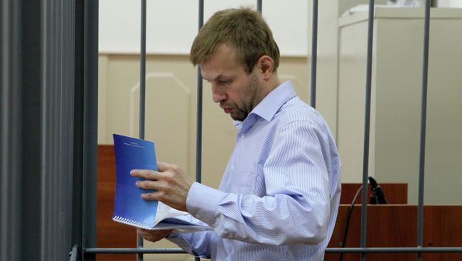 Рассмотрение ходатайства об отстранении Е.Урлашова от должности. Архивное фото Рассмотрение ходатайства об отстранении Е.Урлашова от должности. Архивное фото