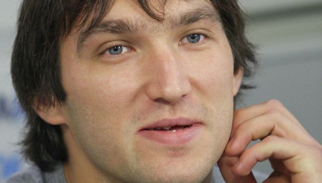 Российский хоккеист Александр Овечкин. Архивное фото Российский хоккеист Александр Овечкин. Архивное фото