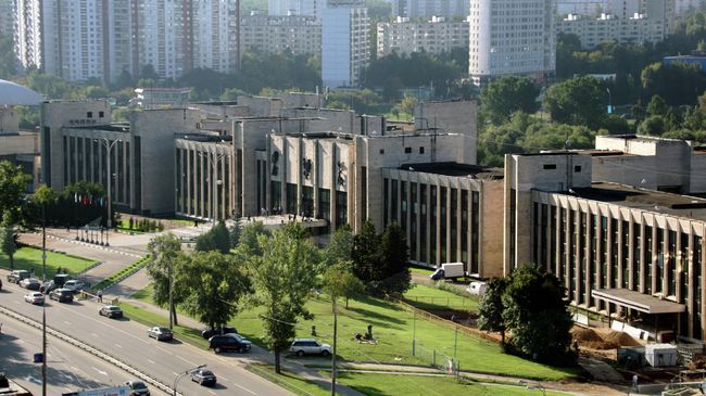 Здание МГИМО в Москве. Архивное фото Здание МГИМО в Москве. Архивное фото