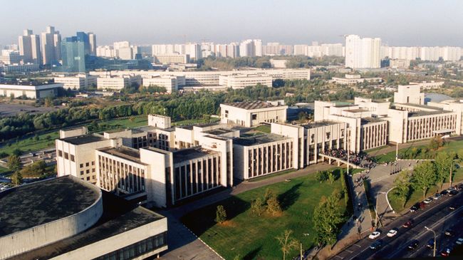 Здание МГИМО в Москве