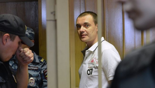 Суд над Алексеем Русаковым, из-за которого в ДТП погибла актриса М.Голуб. Архивное фото Суд над Алексеем Русаковым, из-за которого в ДТП погибла актриса М.Голуб. Архивное фото