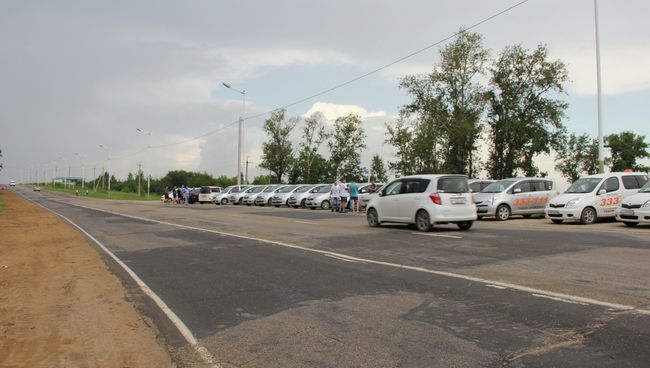 Вывезенный на сопку в Благовещенске таксопарк