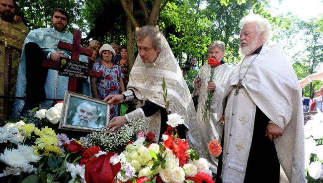 Похороны священника Павла Адельгейма Похороны священника Павла Адельгейма