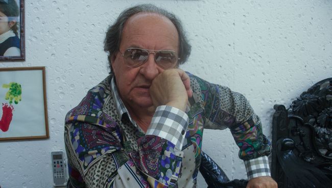 Ефим Звеняцкий, художественный руководитель, главный режиссер Приморского краевого театра имени Горького Ефим Звеняцкий, художественный руководитель, главный режиссер Приморского краевого театра имени Горького