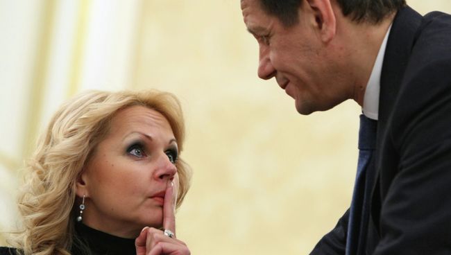 Татьяна Голикова и Александр Жуков на заседании президиума правительства Татьяна Голикова и Александр Жуков на заседании президиума правительства