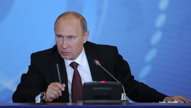 Президент РФ Владимир Путин во время встречи с преподавателями и студентами ДВФУ