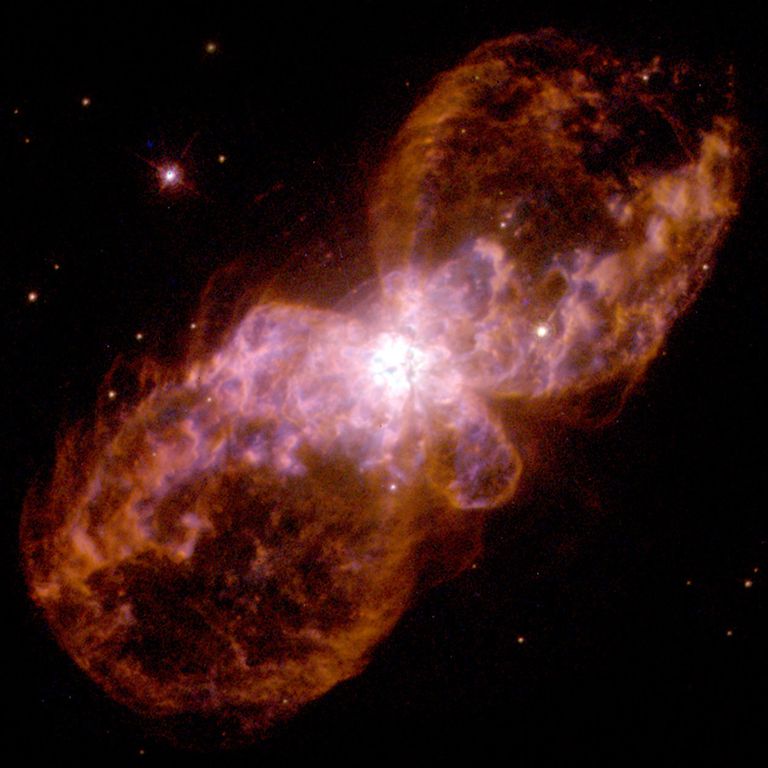 Биполярная планетарная туманность Hubble 5 Биполярная планетарная туманность Hubble 5
