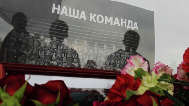 Акция памяти погибших хоккеистов ярославского Локомотива. Архивное фото Акция памяти погибших хоккеистов ярославского Локомотива. Архивное фото