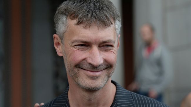 Евгений Ройзман, избранный главой Екатеринбурга, после заседания городской избирательной комиссии, утвердившей победу Ройзмана на выборах 8 сентября. Евгений Ройзман, избранный главой Екатеринбурга, после заседания городской избирательной комиссии, утвердившей победу Ройзмана на выборах 8 сентября.