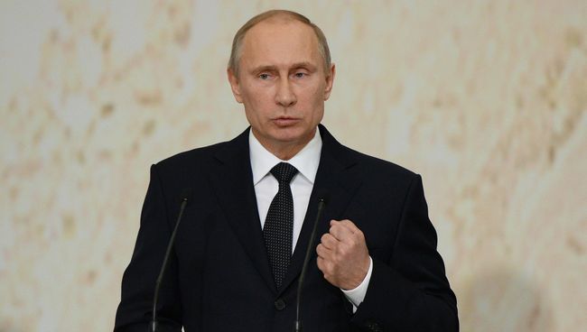 Владимир Путин на церемонии вступления в должность мэра Москвы Сергея Собянина Владимир Путин на церемонии вступления в должность мэра Москвы Сергея Собянина