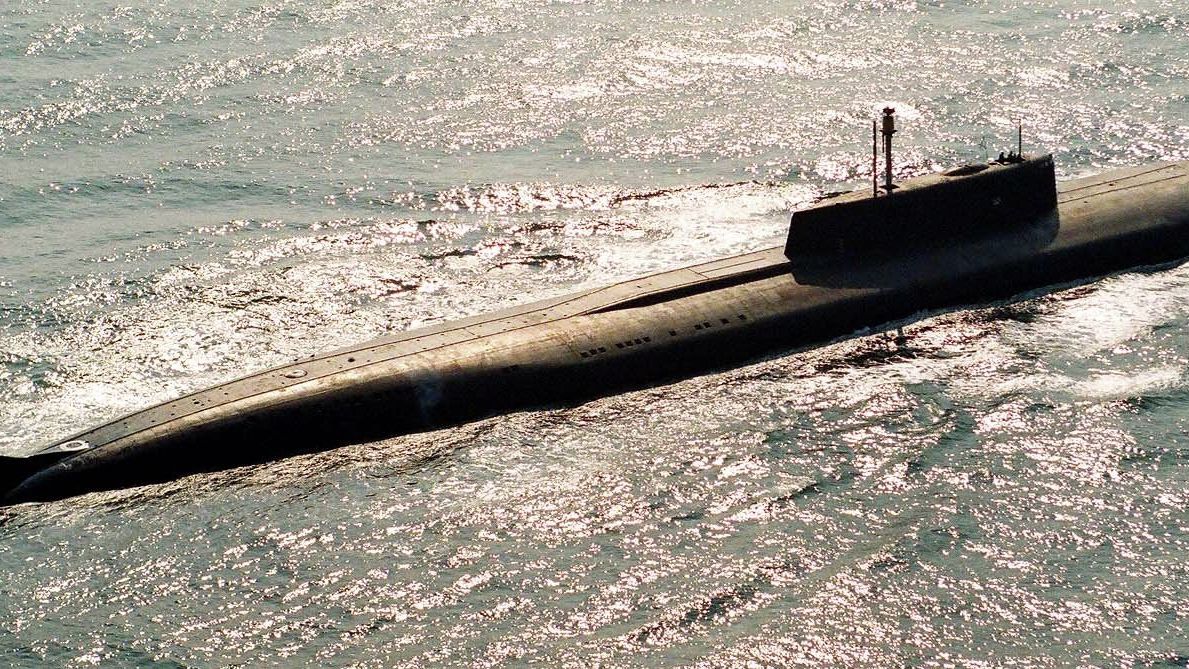 Ракетная атомная подводная лодка в море Ракетная атомная подводная лодка в море - РИА Новости, 1920, 28.12.2025
