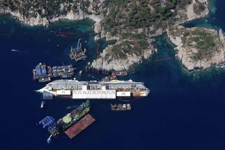 Операция по подъему круизного лайнера Costa Concordia Операция по подъему круизного лайнера Costa Concordia