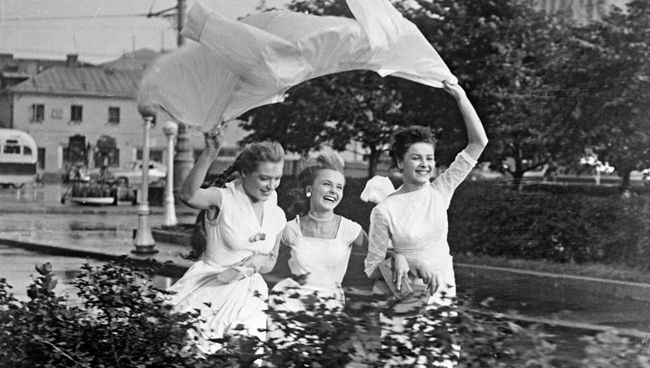 Лидия Федосеева, Людмила Крылова, Маргарита Кошелева Лидия Федосеева, Людмила Крылова, Маргарита Кошелева