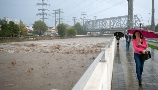 Последствия ливней в Сочи, фото с места события Последствия ливней в Сочи, фото с места события