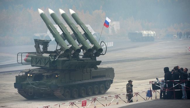 Зенитный ракетный комплекс Бук-М1 на выставке RAE-2013. Архивное фото