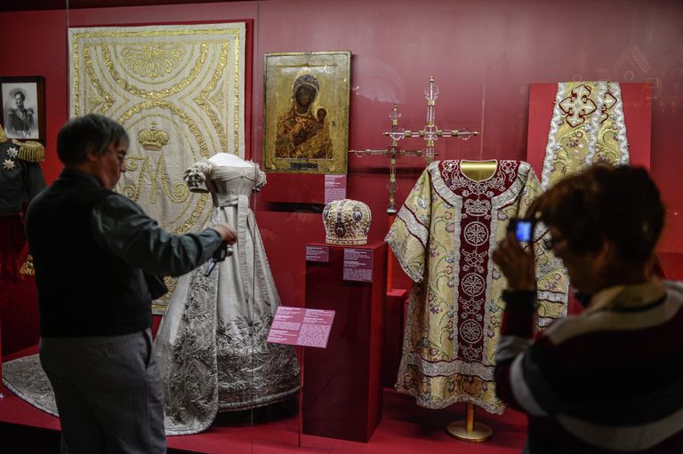 Экспонаты выставки Коронация в Кремле Экспонаты выставки Коронация в Кремле