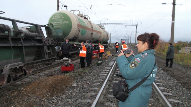 Сход с рельсов цистерн с пропаном в городе Буе Костромской области